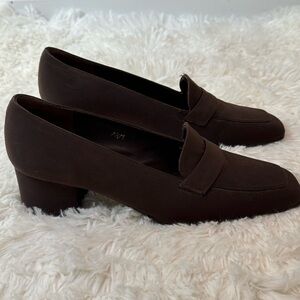 Vintage Bandolino Spain Made Square Toe Slip Loafers With Chunky Heel (Size 7.5)